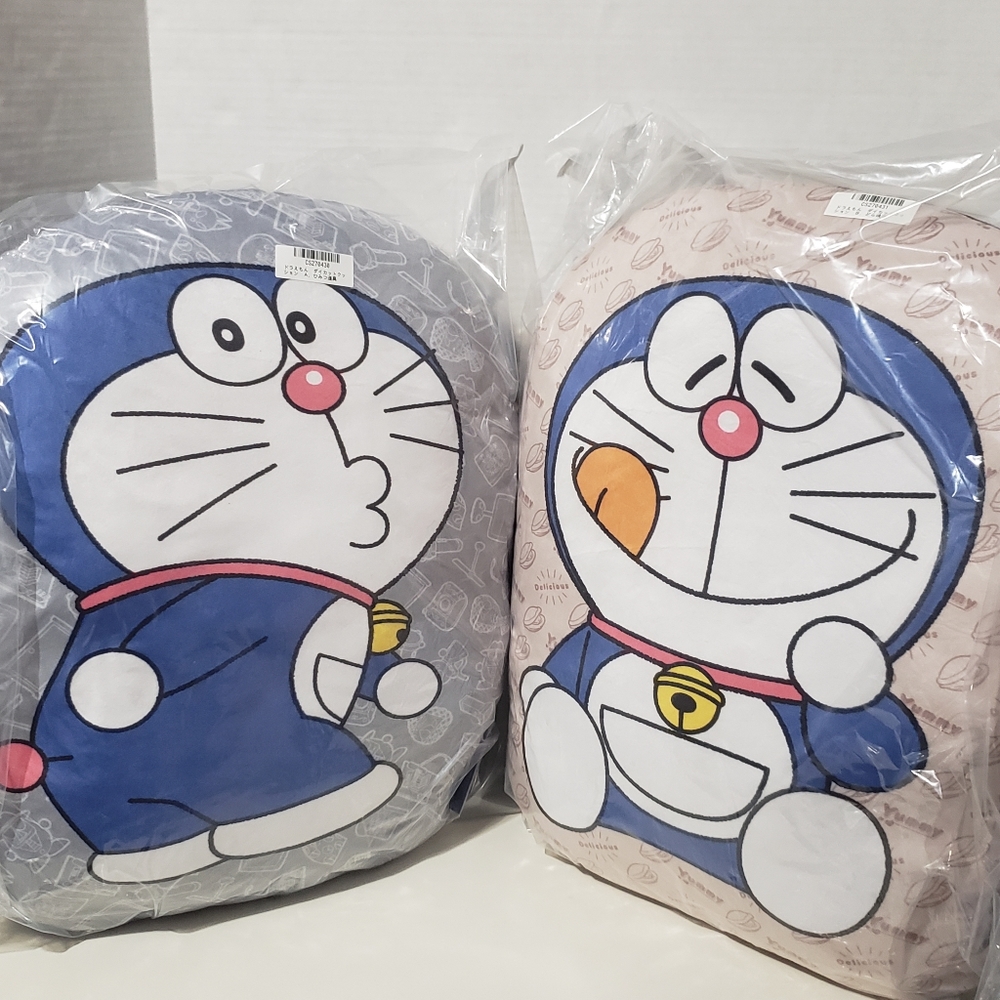 Doraemon Cushion Set